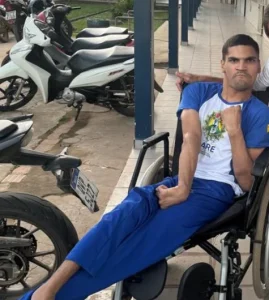 samoel na escola